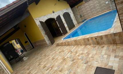 Casa 3 quartos 1 suíte - Piscina - bem proximo da Praia - Vila Caiçara - Praia Grande - SP - RP644