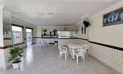 Vila Caiçara, apartamento 1 dorm, 2 sacadas, 80 mts do mar