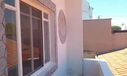 Casa de Fundos, 2 dorms, Sem garagem - Campinas Saída para Valinhos