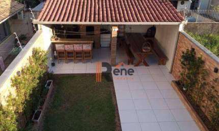 Casa com 3 quartos à venda no Centro, Camboriú 