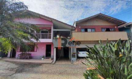 Sobrados, próximo à praia em Itajuba, Barra Velha, SC
