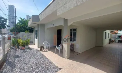 Casa comercial com 2 salas à venda no Centro, Balneário Camboriú 