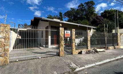 Casa com 3 quartos para alugar no Fazenda, Itajaí 