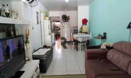 Casa com 2 quartos à venda no Centro, Camboriú 