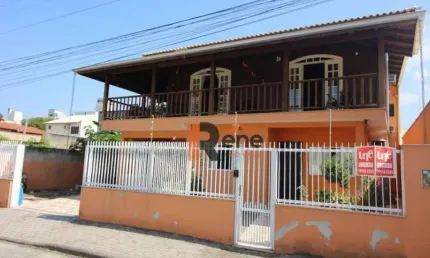 Casa com 5 quartos à venda no Centro, Camboriú 