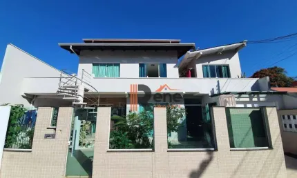 Casa com 3 dormitórios à venda, 286 m² por r$ 2.200.000,00 - nações - balneário camboriú/sc