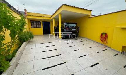 Casa Térrea de 03 dormitórios, sendo 01 suíte, à venda no Socorro, Mogi das Cruzes - SP