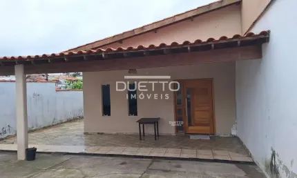 Casa ampla com porão, à venda em Mogi das Cruzes - SP