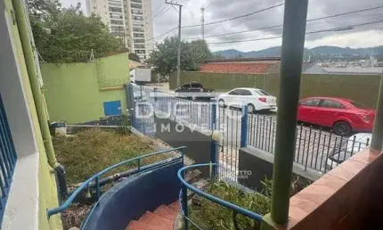 Casa ampla com 02 dormitórios e edícula, à venda no Parque Santana, Mogi das Cruzes - SP