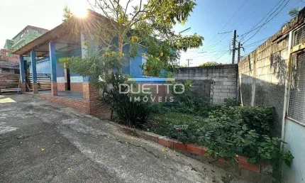 Casa de 02 dormitórios, à venda no Jardim Cecília, Mogi das Cruzes - SP