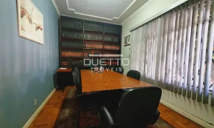 Casa à venda no bairro Centro em Mogi das Cruzes/SP