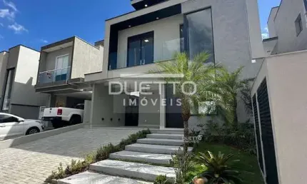 Sobrado com 03 suítes e área gourmet com piscina,à venda em Condominio fechado Mogi das Cruzes - SP