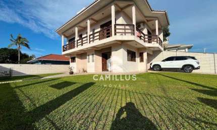 Casa com 3 dormitórios à venda, 184 m² por R$ 1.580.000,00 - Carianos - Florianópolis/SC