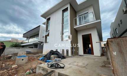 Casa com 3 dormitórios à venda, 144 m² por R$ 1.050.000,00 - Carianos - Florianópolis/SC