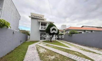 Casa com 2 dormitórios à venda, 120 m² por R$ 890.000,00 - Campeche - Florianópolis/SC