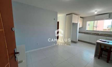 Apartamento financiável com 2 dormitórios à venda, 50 m² por R$ 415.000 - Carianos - Florianópolis/SC