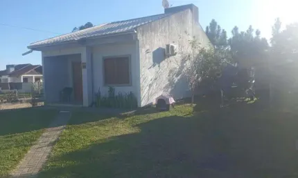 Casa com 2 quartos, demais peças, PODE FINANCIAR, no Village, em Capão Novo