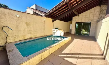 Praia Grande, Guilhermina. Linda Casa com 3 dormitórios, 1 suíte, piscina