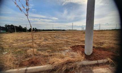 Terreno à venda na Avenida Cabo Pedro Hoffman, 21, Residencial Real Parque Sumaré, Sumaré por R$ 165.000