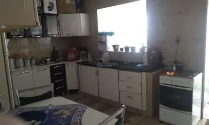 Casa com 2 quartos à venda na Rua Santo Denadai, 585, Vila Real, Hortolândia por R$ 300.000