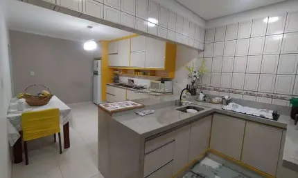 Casa com 3 quartos à venda na rua joão marques, 19, parque são jorge, campinas por r$ 477.000