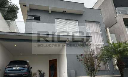 Condominio Aruã - Sobrado de Alto Padrão à Venda no Condomínio Aruã - Mogi das Cruzes