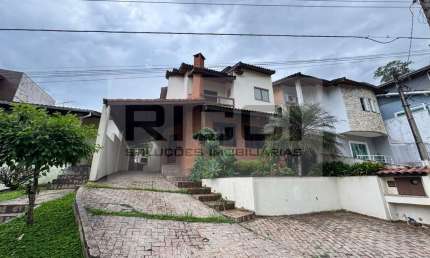 Condominio Aruã - Sobrado para alugar no bairro Parque Residencial Itapeti - Mogi das Cruzes/SP