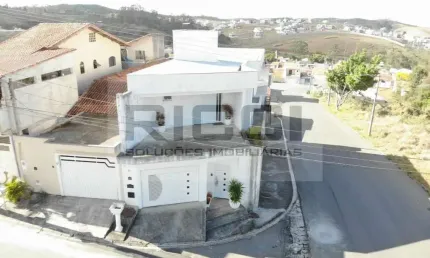 Sobrado com 3 dormitórios à venda, 220 m² - Residencial Colinas do Aruã - Mogi das Cruzes/SP