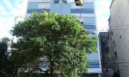 Apartamento com 2 quartos à venda na Avenida Independência, 1100, Independência, Porto Alegre