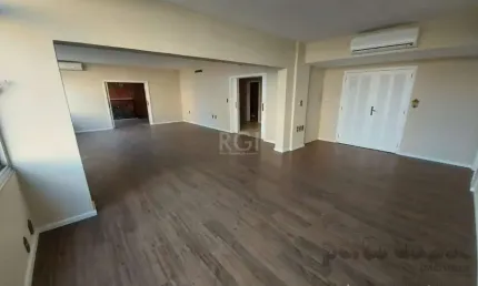 Apartamento com 4 quartos à venda na Rua Hilário Ribeiro, 354, Moinhos de Vento, Porto Alegre