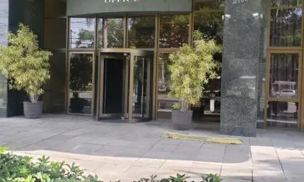 Sala comercial à venda na Avenida Borges de Medeiros, 2105, Praia de Belas, Porto Alegre