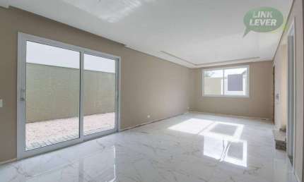 Sobrado com 4 dormitórios para alugar, 253 m² por R$ 7.465,00/mês - Bacacheri - Curitiba/PR