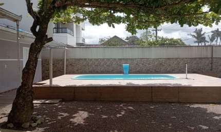 Casa com 3 dormitórios para locação diária, 380 m² por R$ 1200,00/dia - Paese - Itapoá/SC