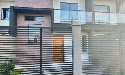Sobrado com piscina no litoral por apenas R$350.000,00