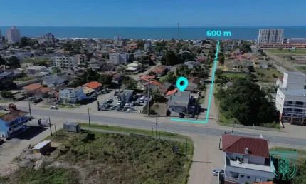Sobrado com Sala Comercial em Itapoá-SC com 312m² por R$1.360.000,00
