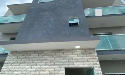 Vende-se Apartamento alto padrão com closet em Itapoá SC. 400 metros da praia