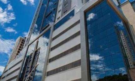 Apartamento no Cartier Residence da RV com 149 metros 4 suites Barra Norte