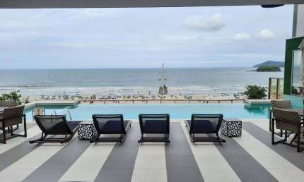 FRENTE MAR DIFERENCIADO, com 440 m2, 1 por andar NOVO