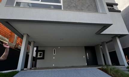 Casa NOVA 172m no São Francisco, acabamentos de primeira