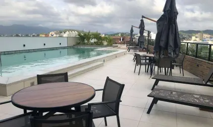 Apartamento para venda tem 60 metros quadrados com 2 quartos em centro - balneário camboriú - sc