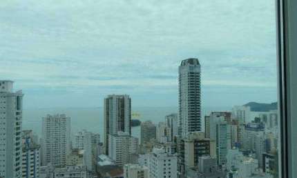 Apartamento para venda tem 137 metros quadrados com 3 quartos em Centro - Balneário Camboriú - SC