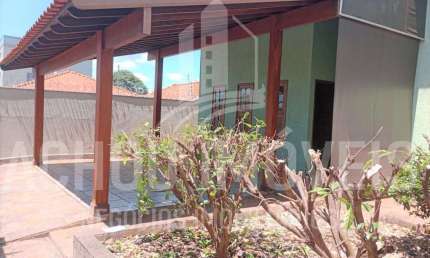 Casa para Venda em Jaboticabal, Jardim Nova Aparecida, 3 dormitórios, 1 suíte, 2 banheiros, 2 vagas