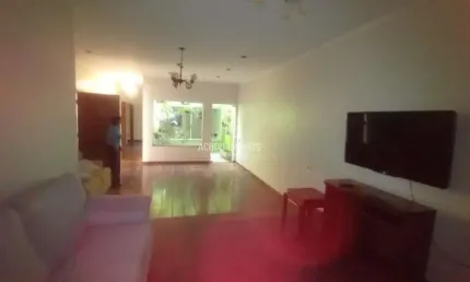 Casa para Venda em Jaboticabal, Nova Jaboticabal, 3 dormitórios, 1 suíte, 2 banheiros, 4 vagas