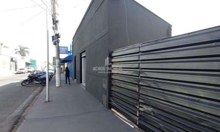 Salão Comercial para Locação,  Centro, Jaboticabal / SP.