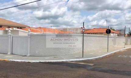 Casa para Venda em Jaboticabal, Nova Jaboticabal, 2 dormitórios, 1 banheiro, 5 vagas