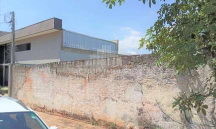 Terreno à venda na Avenida Benjamin Constant, Centro, Jaboticabal