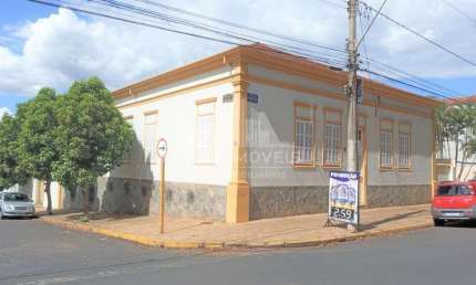 Casa para Venda em Jaboticabal, Centro, 4 dormitórios, 3 banheiros, 6 vagas