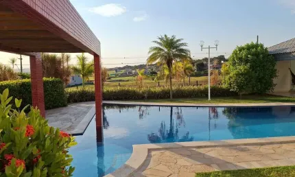 Casa em Condomínio para Venda em Sertanópolis, Rodovia, 4 dormitórios, 2 suítes, 4 banheiros, 4 vagas