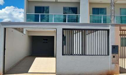 Casa para Venda em Londrina, Bandeirantes, 3 dormitórios, 1 suíte, 1 banheiro, 2 vagas