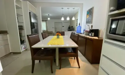 Casa com 3 quartos à venda no Centro, Camboriú 